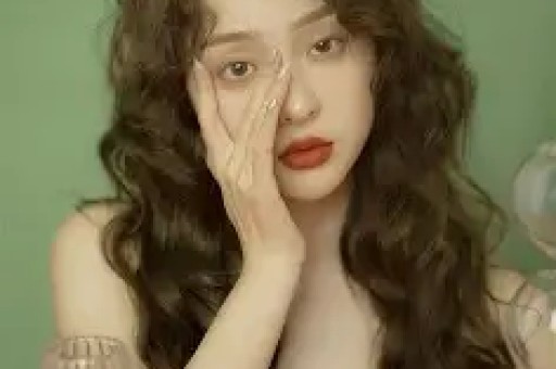 白冰被全网禁言！妻子江梦瑶曝其现状长期炫富无底线难怪塌房